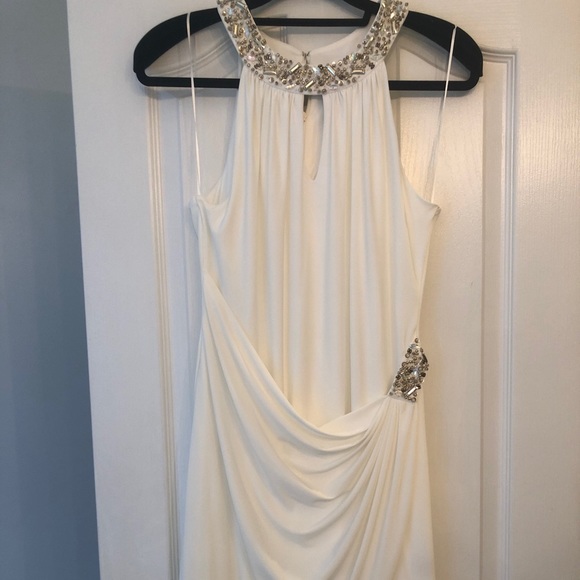 Macy's Dresses & Skirts - White mini dress with beading! Macy's Dresses & Skirts - White mini dress with beading!